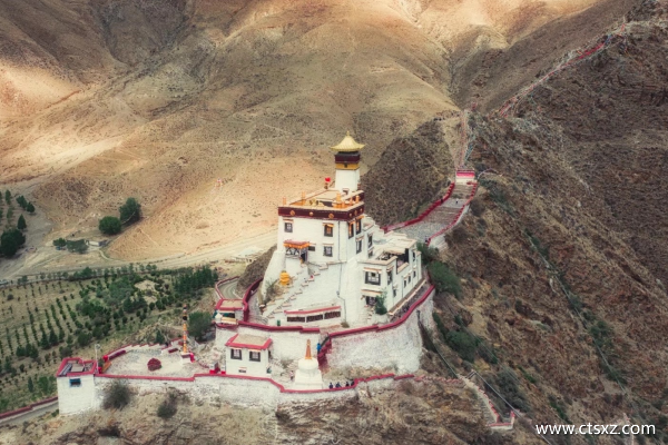 西藏旅游十天多少钱