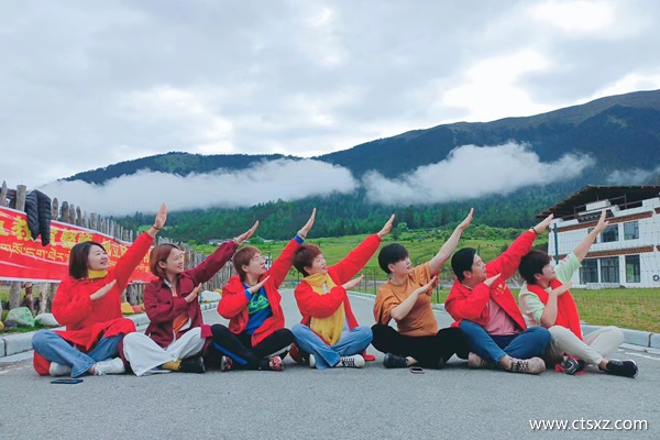 西藏包车游