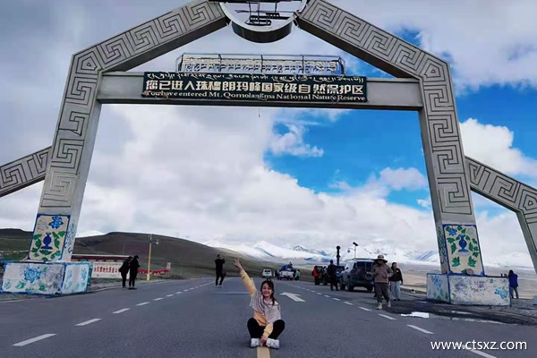 珠峰旅行团