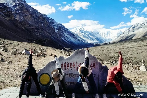 西藏旅游团多少钱一个人
