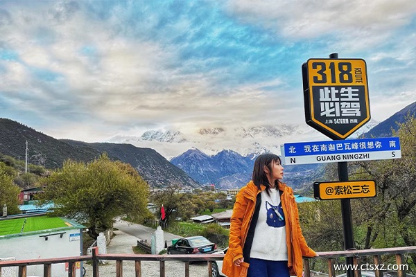 西藏旅游团多少钱一个人